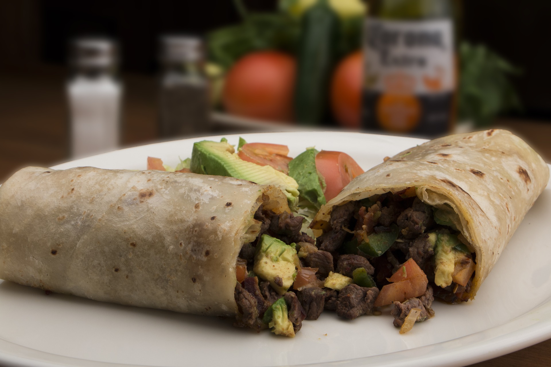 Difference between: burritos and chimichangas - ErinNudi.com