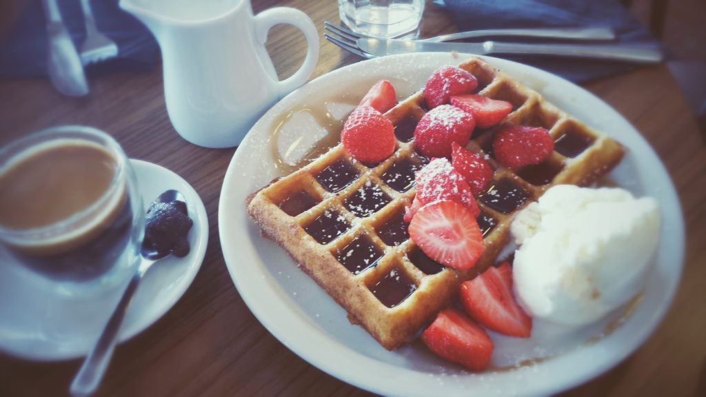 waffles with strawberries